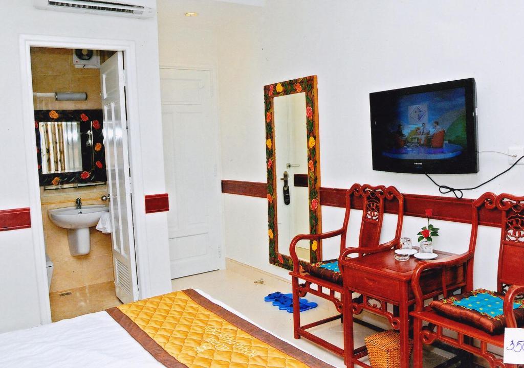 Hoang Thanh Thuy Airport Hotel 1 - Gan Am Thuc Dem Cho Hoang Hoa Tham Ho Chi Minh City Room photo