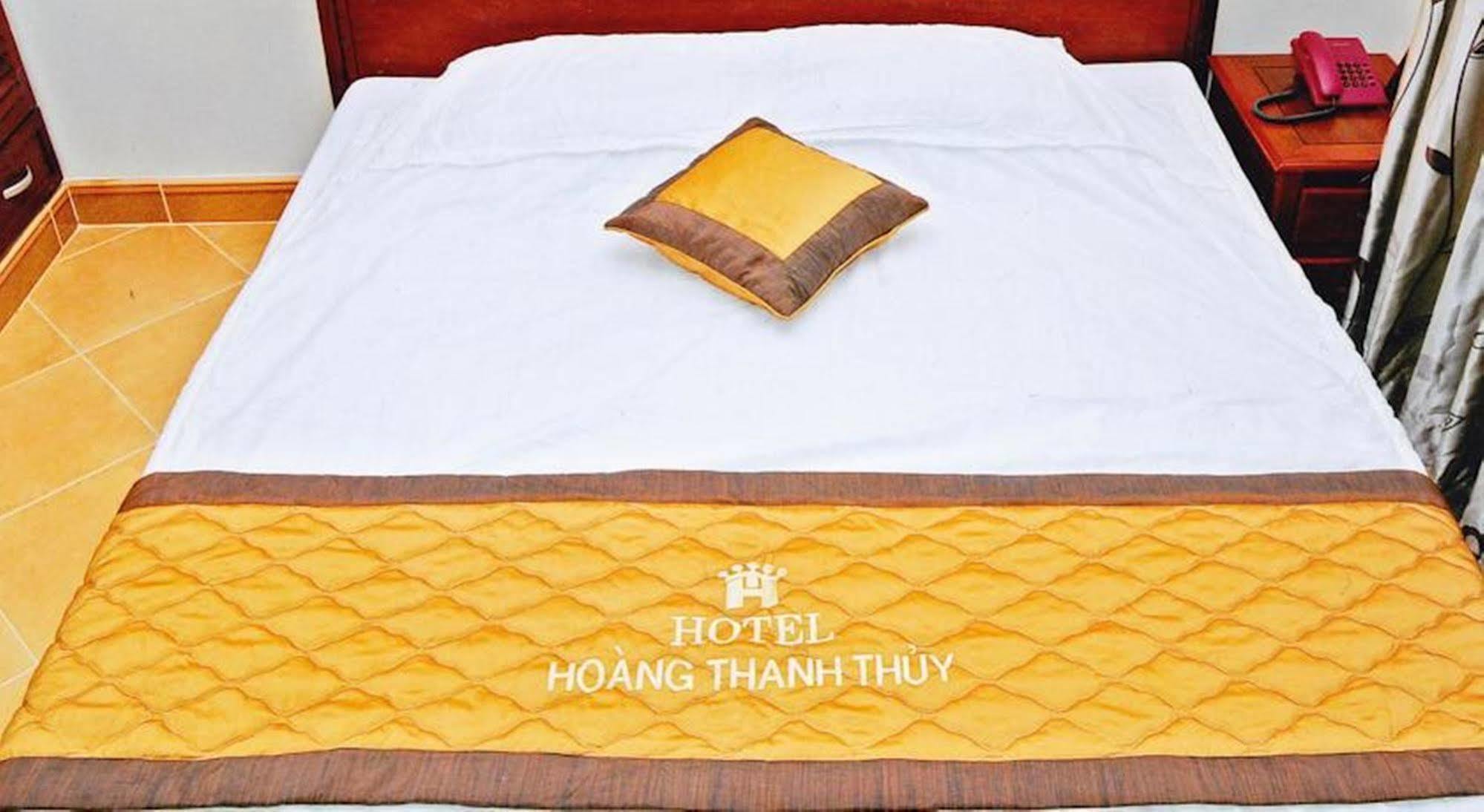 Hoang Thanh Thuy Airport Hotel 1 - Gan Am Thuc Dem Cho Hoang Hoa Tham Ho Chi Minh City Exterior photo