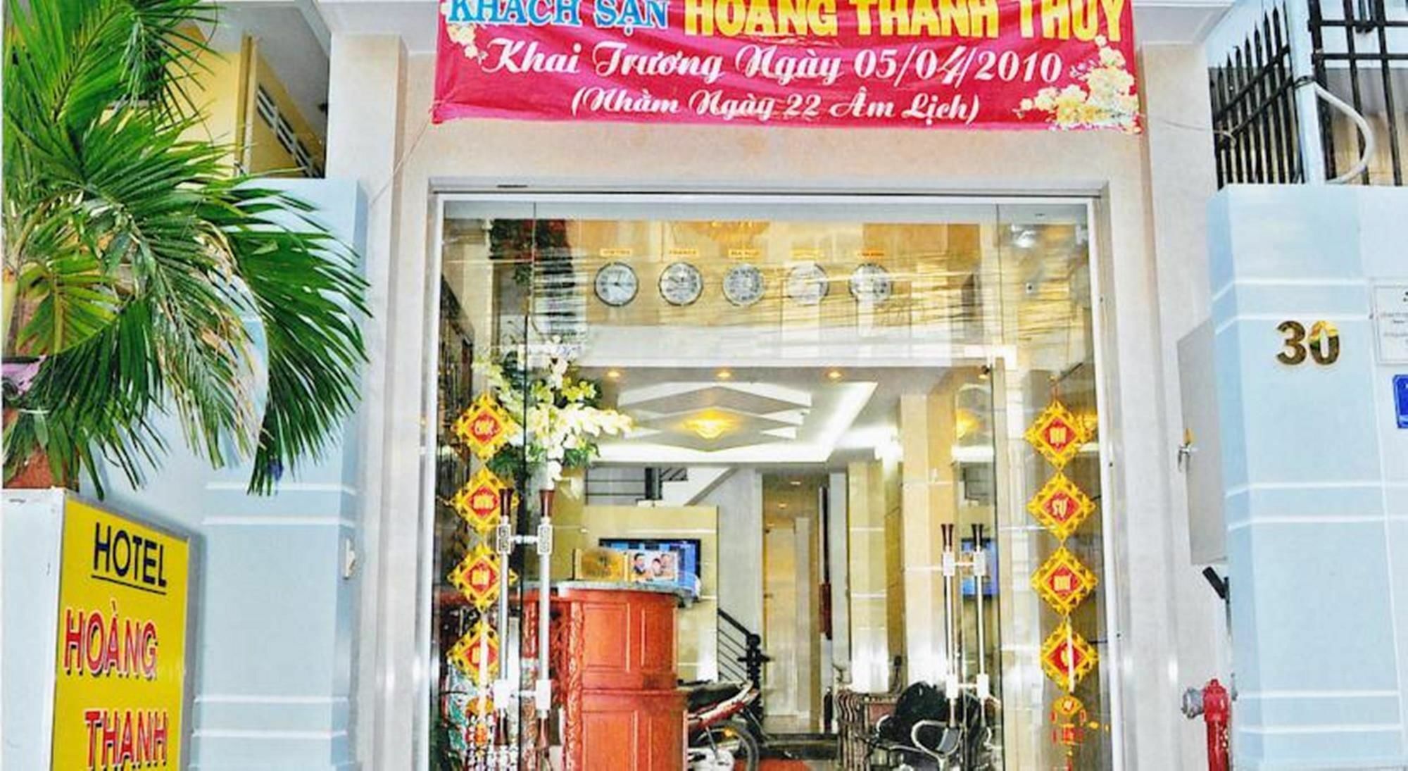 Hoang Thanh Thuy Airport Hotel 1 - Gan Am Thuc Dem Cho Hoang Hoa Tham Ho Chi Minh City Exterior photo
